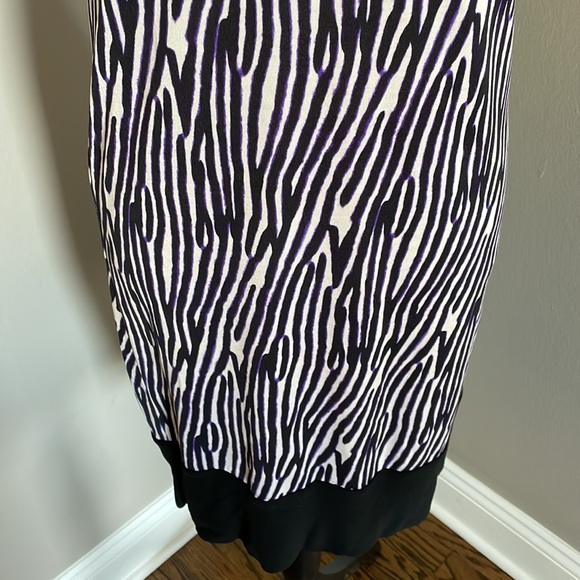 DIANE von Furstenberg 100% silk dress like new - Picture 4 of 11